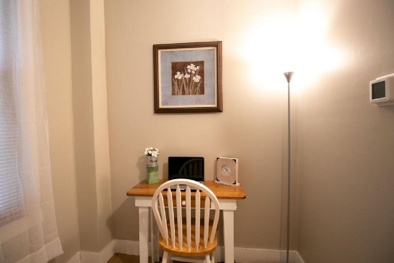 Downtown 2 Bedroom Cottage, Sleeps 6, Walking Distance To Honeywell, Downtown Restaurants, Shopping Wabash Zewnętrze zdjęcie