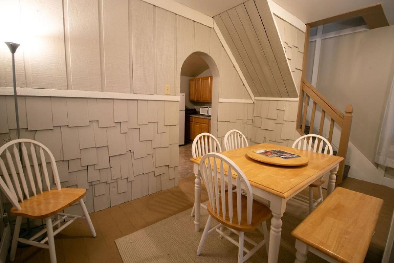 Downtown 2 Bedroom Cottage, Sleeps 6, Walking Distance To Honeywell, Downtown Restaurants, Shopping Wabash Zewnętrze zdjęcie