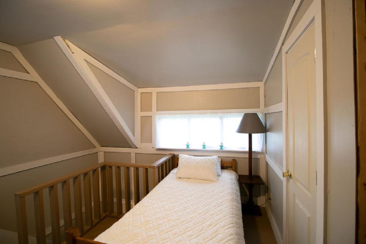 Downtown 2 Bedroom Cottage, Sleeps 6, Walking Distance To Honeywell, Downtown Restaurants, Shopping Wabash Zewnętrze zdjęcie
