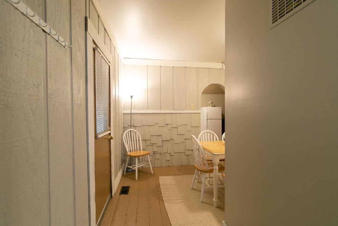 Downtown 2 Bedroom Cottage, Sleeps 6, Walking Distance To Honeywell, Downtown Restaurants, Shopping Wabash Zewnętrze zdjęcie